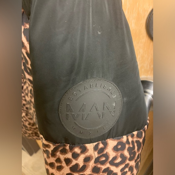 Boohoo MAN Cheetah Print Puffer Jacket - Picture 2 of 4
